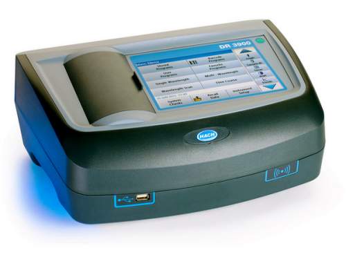 Espectrofotómetro para analisis de agua. Hach