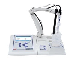 Medidor de conductividad de mesa celda de 4 anillos Cond 80 PRO